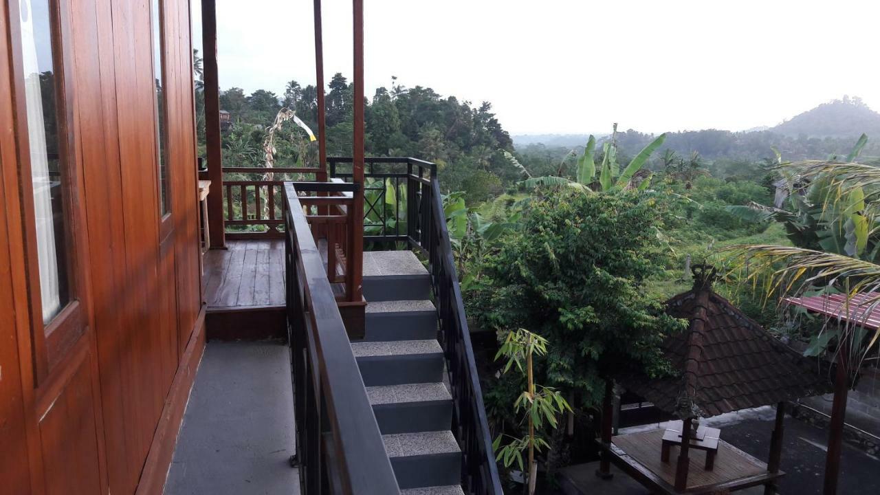 Astana Swaha Estate Homestay